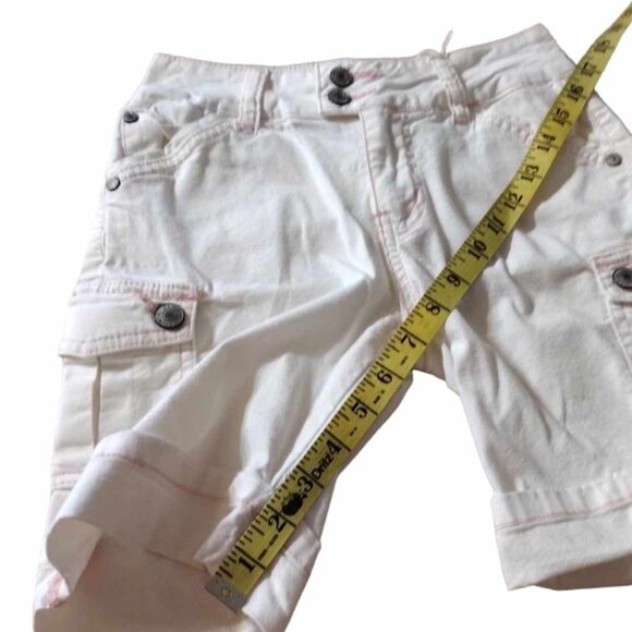 YMI White and Pink Little Girl Shorts Size 7! - Picture 14 of 15